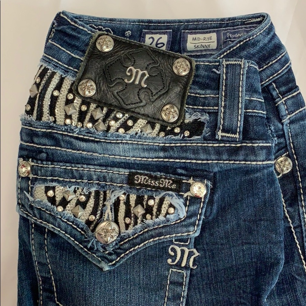 Miss Me Jeans Size 26 Mid Rise Skinny